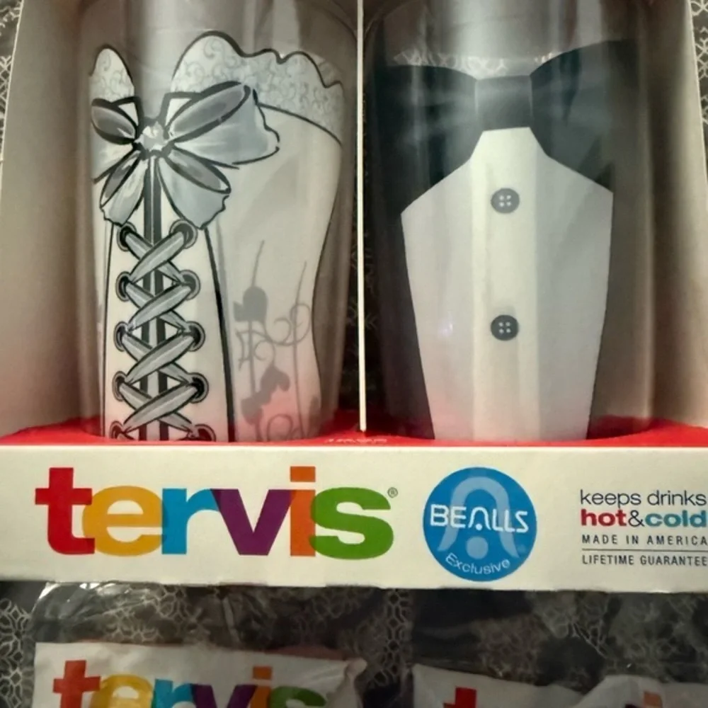 Tervis NWT Tumbler/Bride & Groom, Bridesmaid Clear Tumblers Set (2 Lids) 16 oz